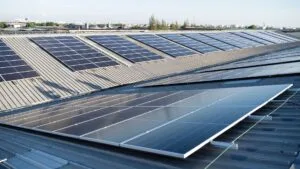 Comment l'installation de panneaux solires valorise l'image de votre entreprise ?