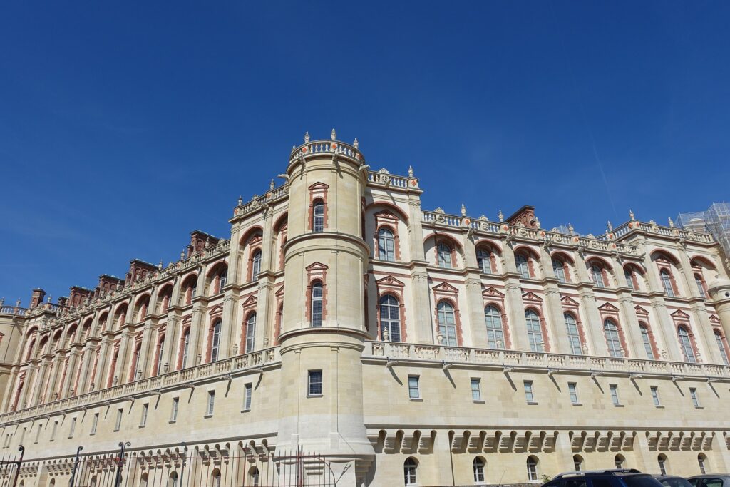 Courtier énergie à Saint Germain en Laye : quelle stratégie énergétique pour votre entreprise ?